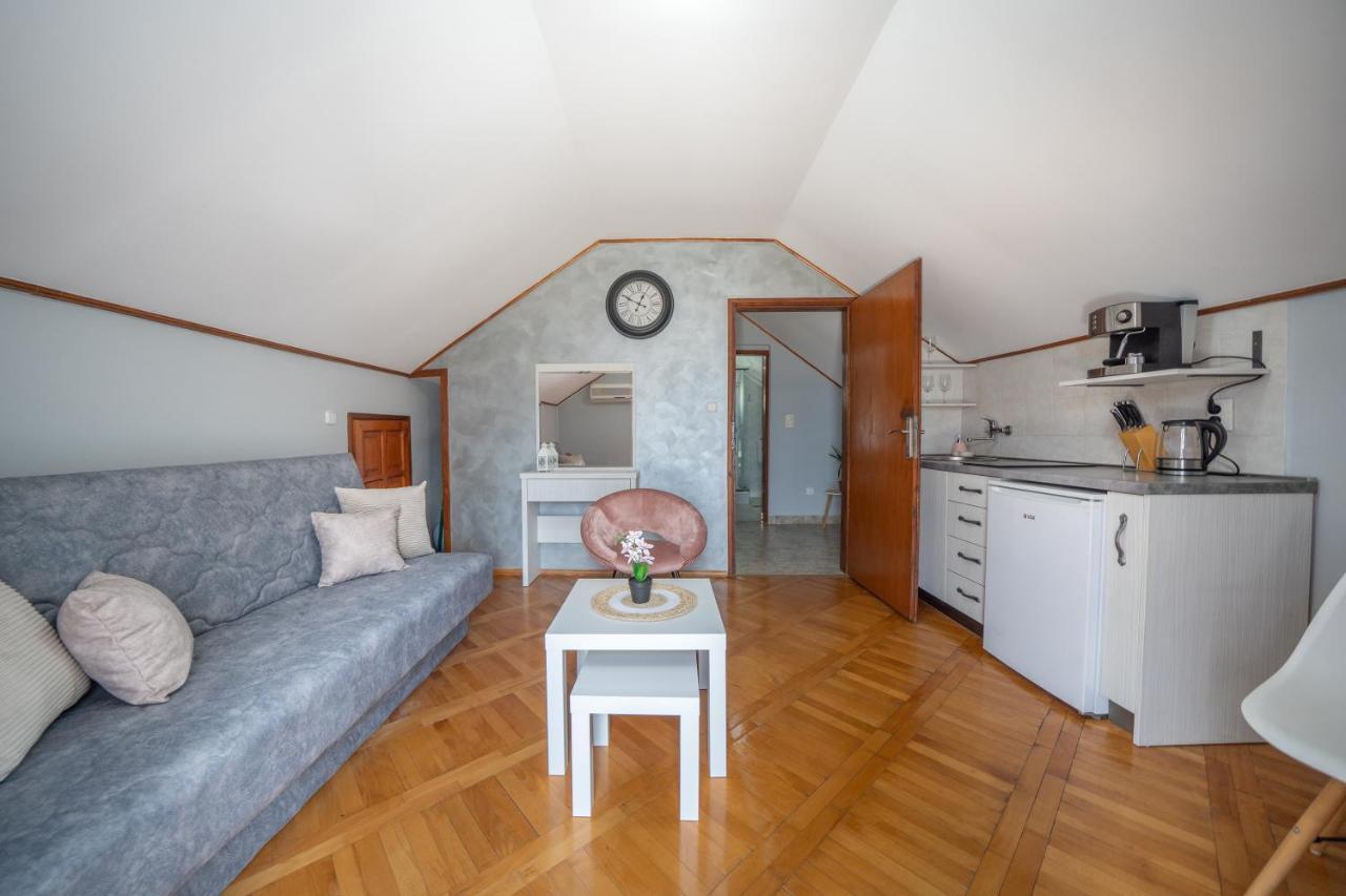 Apartment With Sea View Cattaro Esterno foto